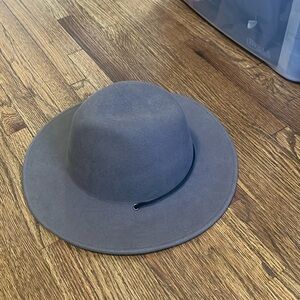 Grey fedora